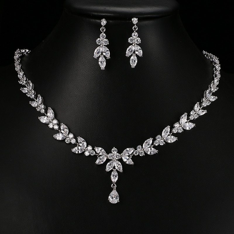 Elegant Crystal Alloy Necklace and earrings jewelry set