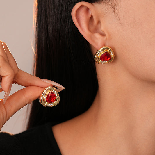 Crystal Diamond-embedded Triangle Geometric Silver Stud Earrings Niche