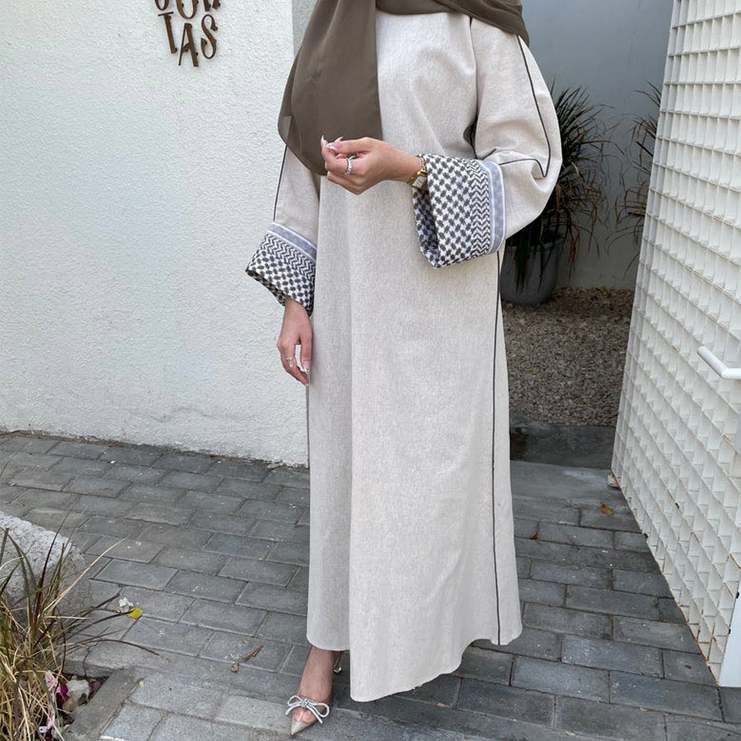 Elegant Middle-East Stitching keffiyeh Series Abaya (Burkha,Kaftans) For Women