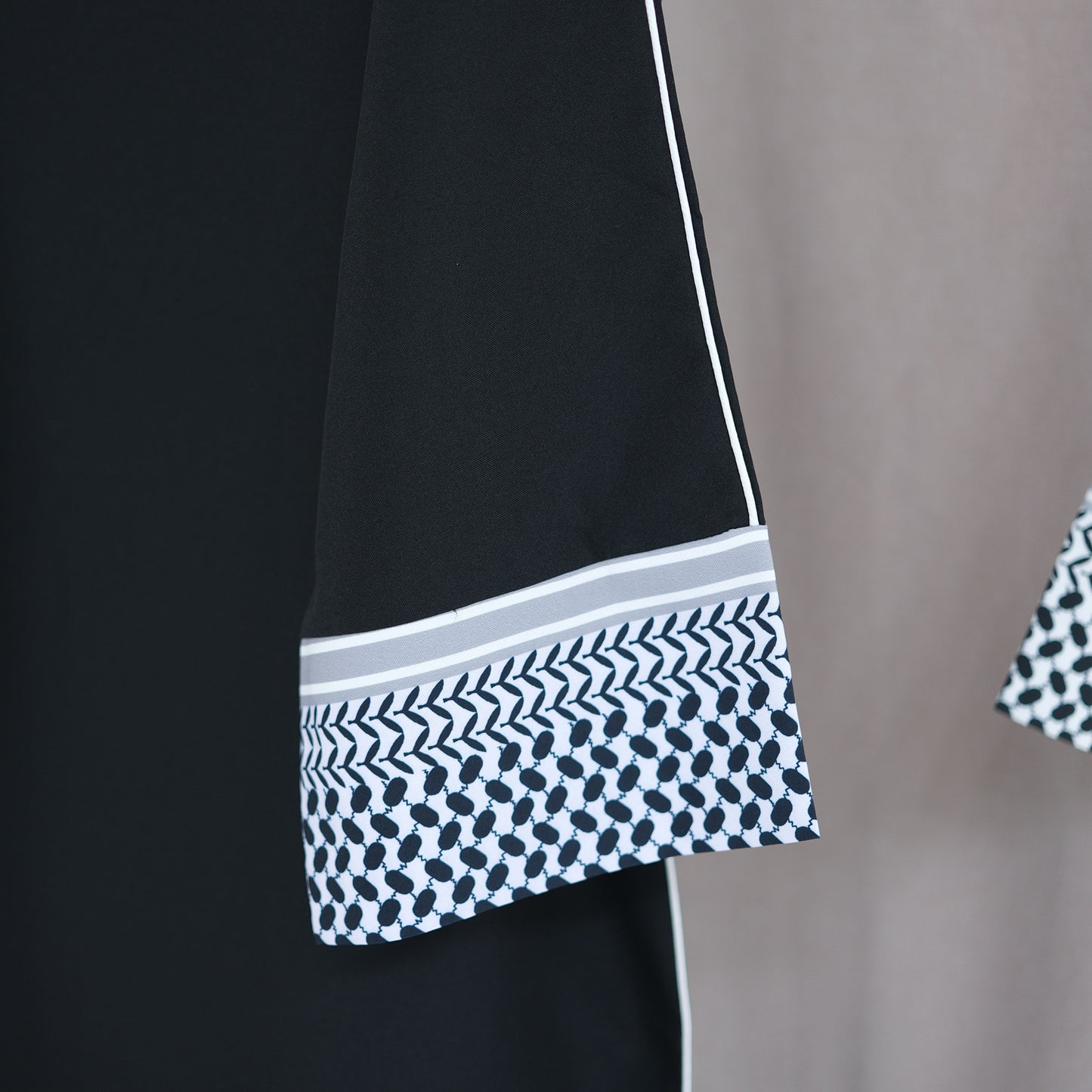 Elegant Middle-East Stitching keffiyeh Series Abaya (Burkha,Kaftans) For Women