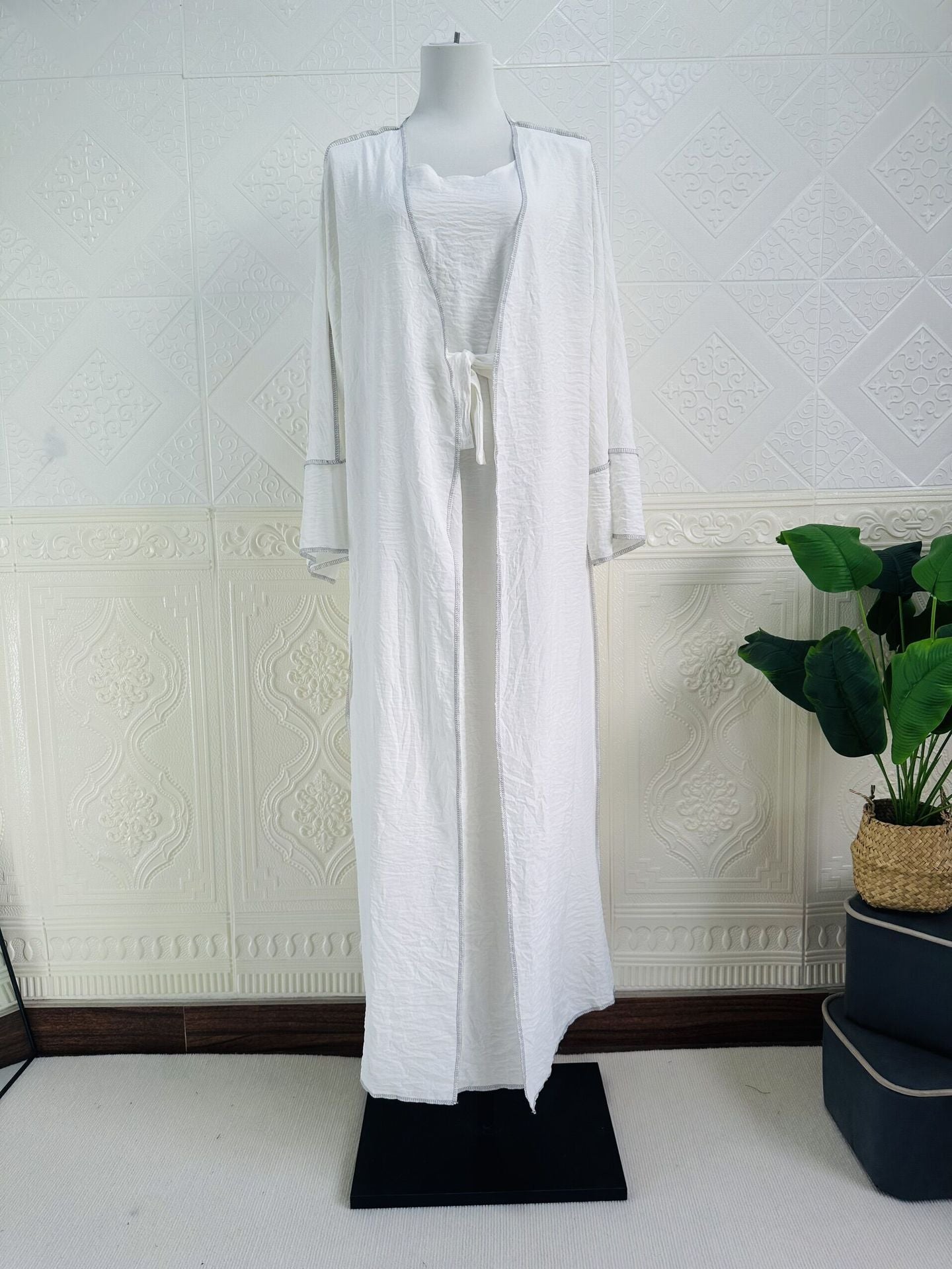 Iranian With Inner Wear & Edge Design Work Abaya (Burkha,kaftan) For Women