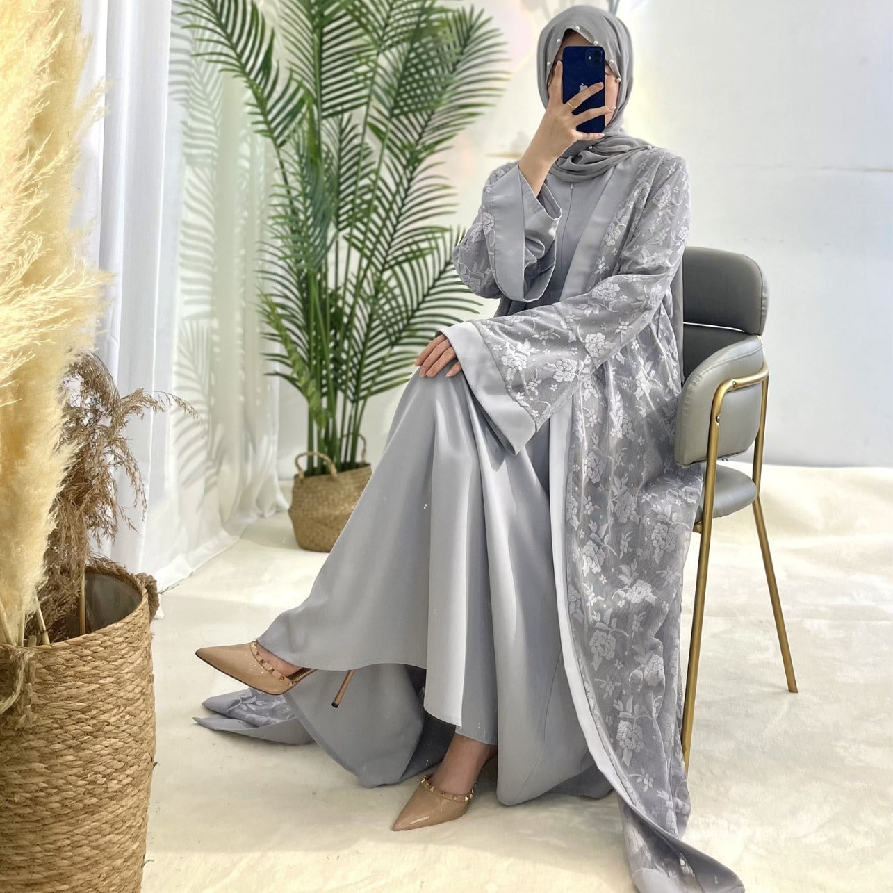 Luxury Flower Design Modern Abaya (Burkha,Kaftan) For Women