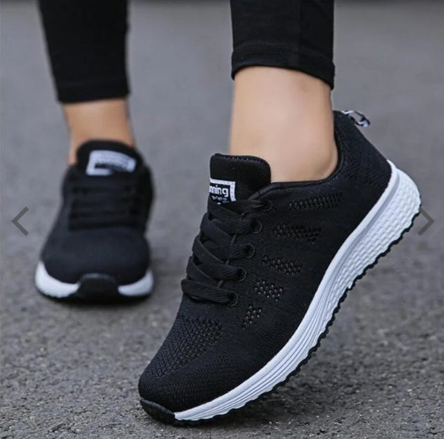 Lace-up Flat Casual Women Sports Sneakers