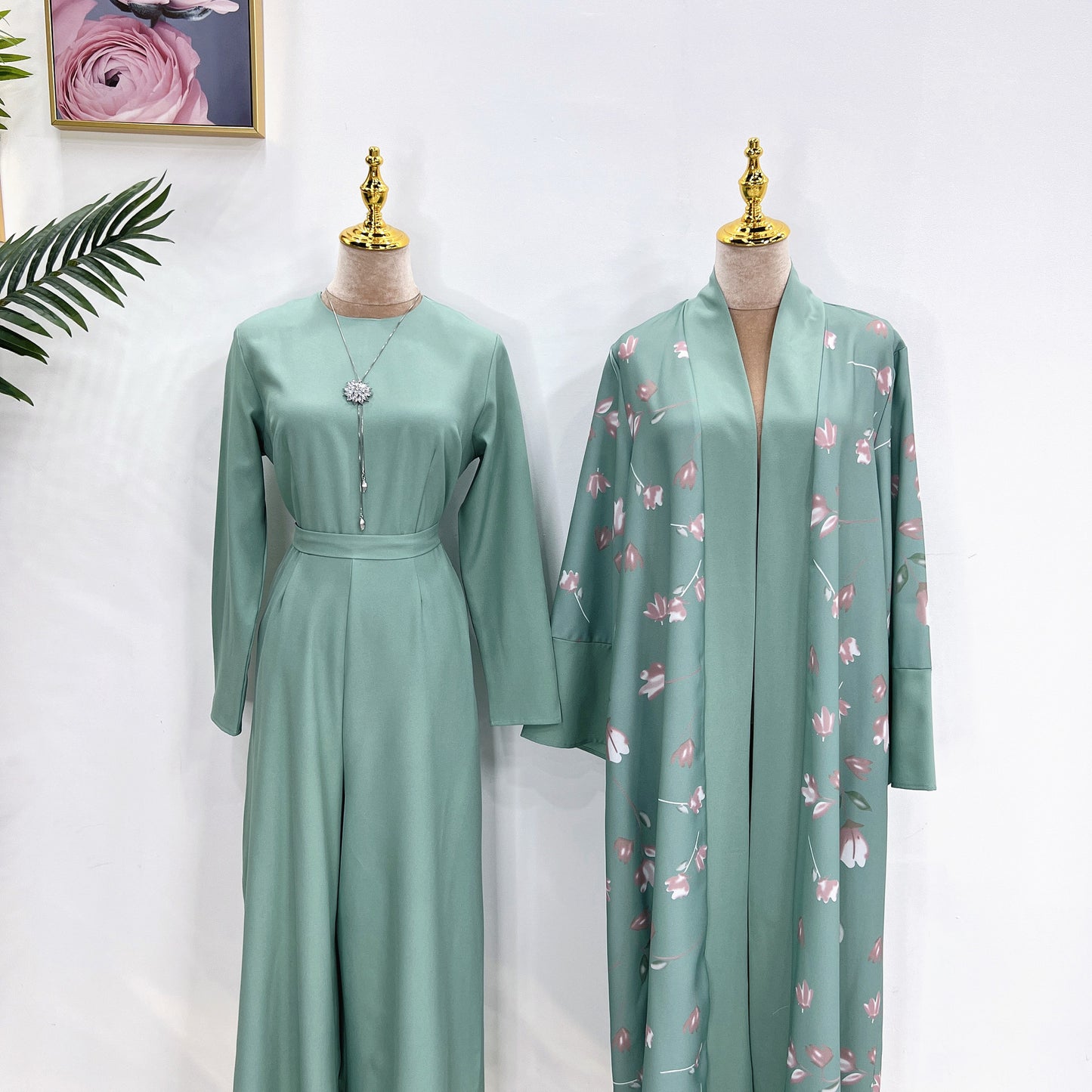 Elegant Floral Printed Middle-East Abaya (Burkha,kaftan) For Women