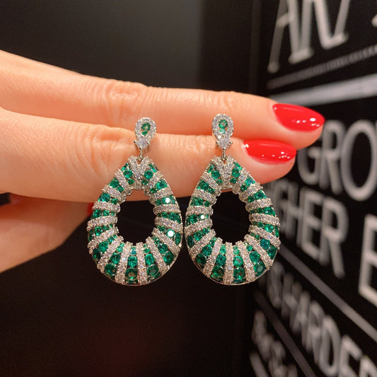 Magnificent Emerald Color Earrings & Necklace Pendant For Women