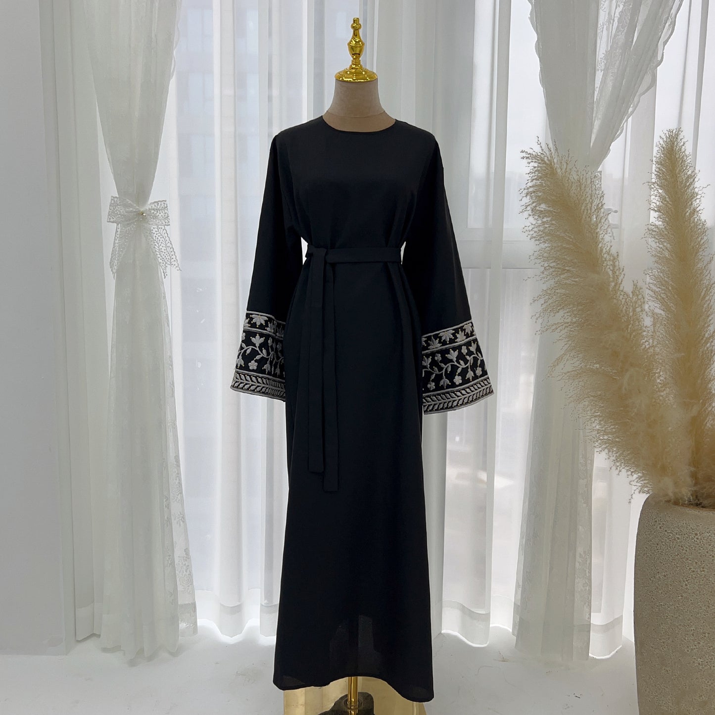 Vintage Middle-East Turkey Embroidered Elegant Abaya (Burkha,kaftans) For Women