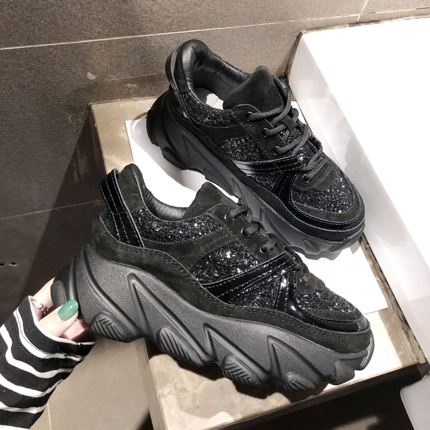 Shiny Rhinestones Trendy Sneakers For Women