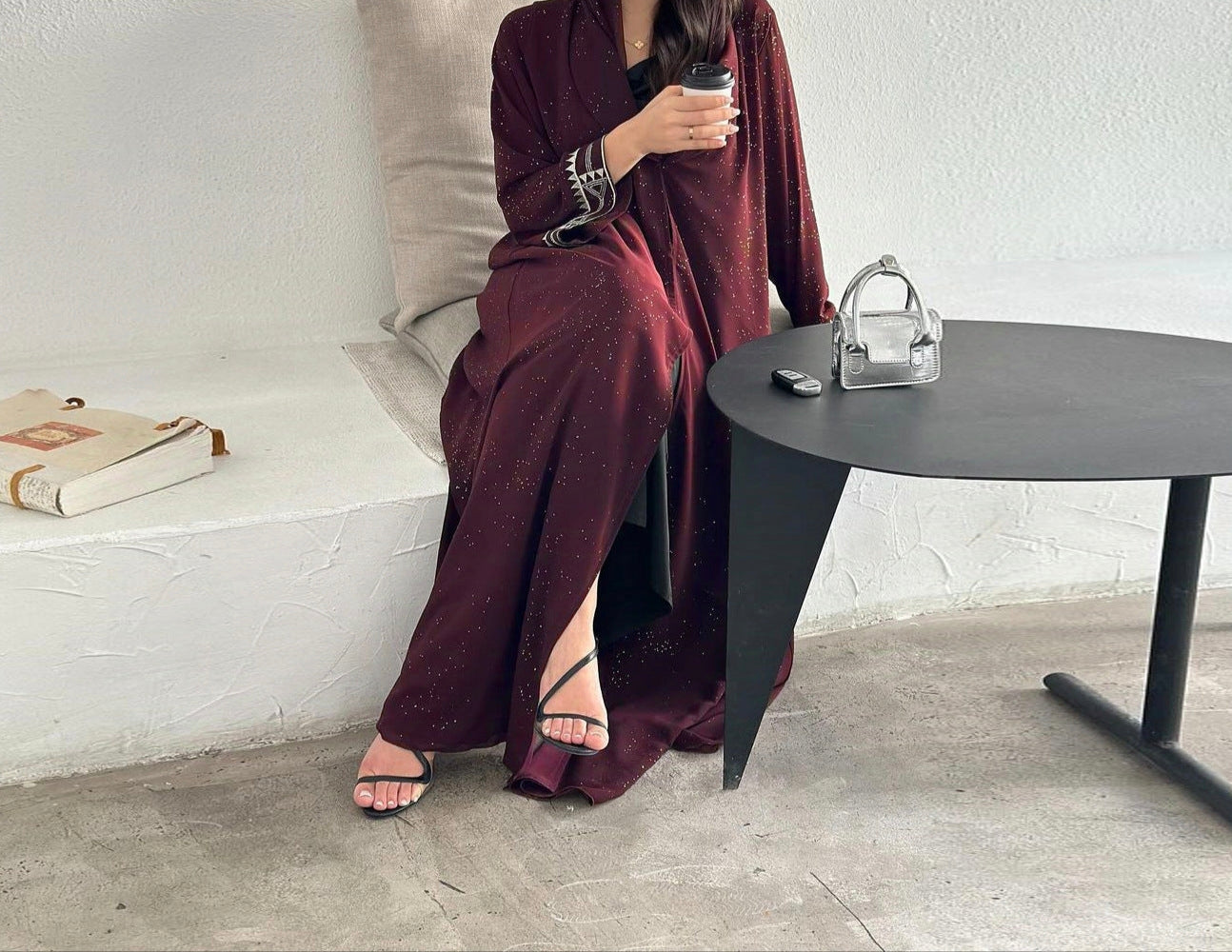 Elegant Modern Middle-East Abaya ( Burkha,Kaftan) For Women
